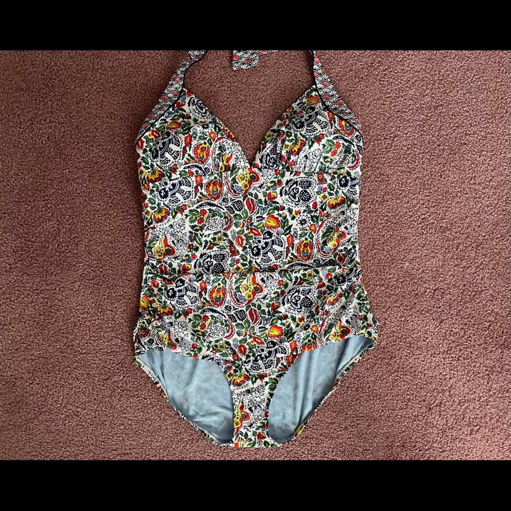 TOMMY BAHAMA ONE PIECE BATH SUIT